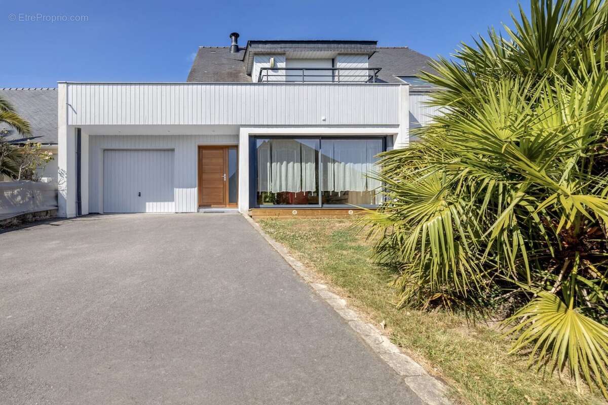 Maison 156 m² à Noyalo  - photo 2