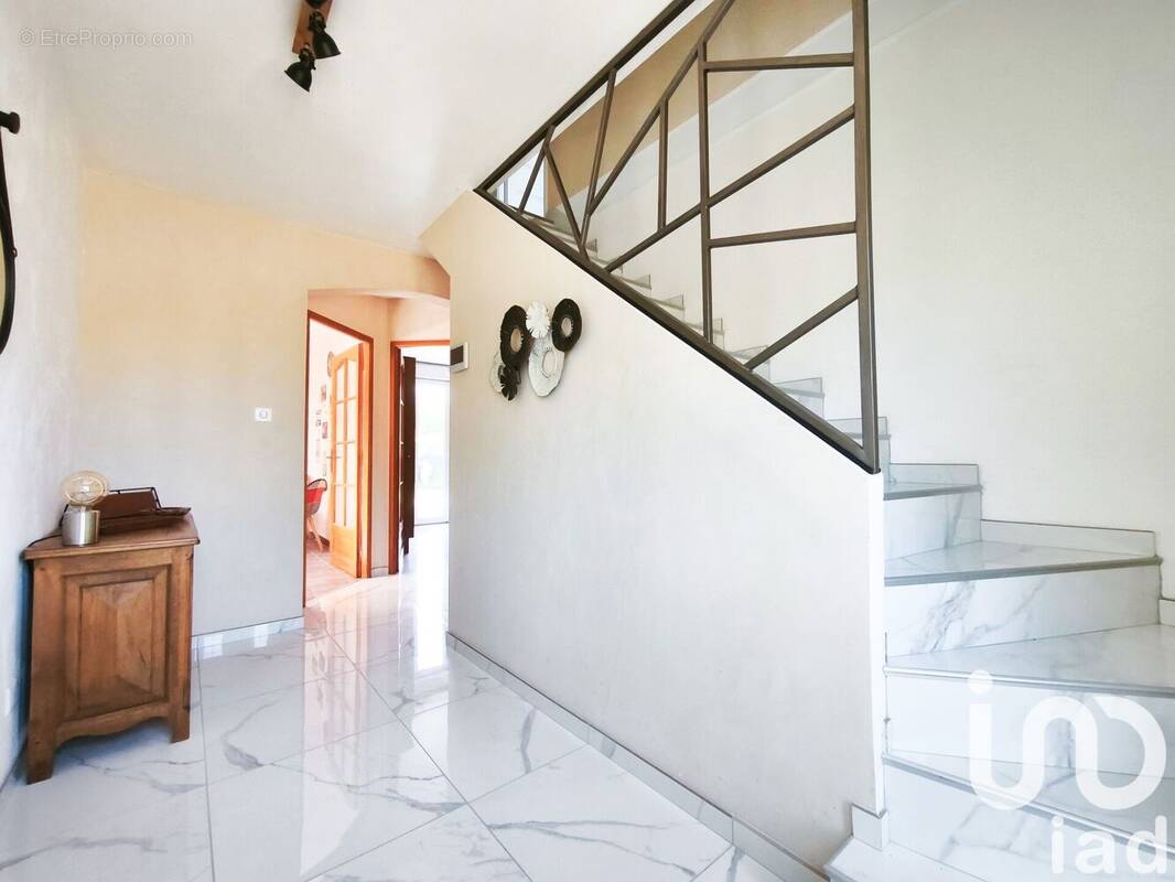 Photo 1 - Maison à WARMERIVILLE