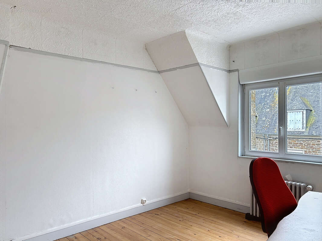 Commerce à SOURDEVAL