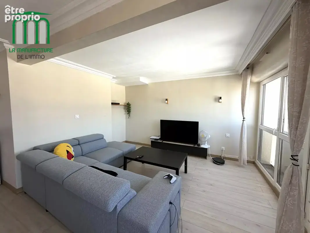 Appartement F4 de 87 m² - balcon - dernier étage - cave et garage / Monthieu prox. steel - photo 13