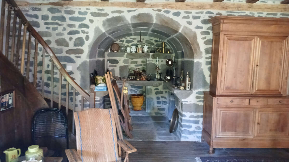 Maison à ALLY