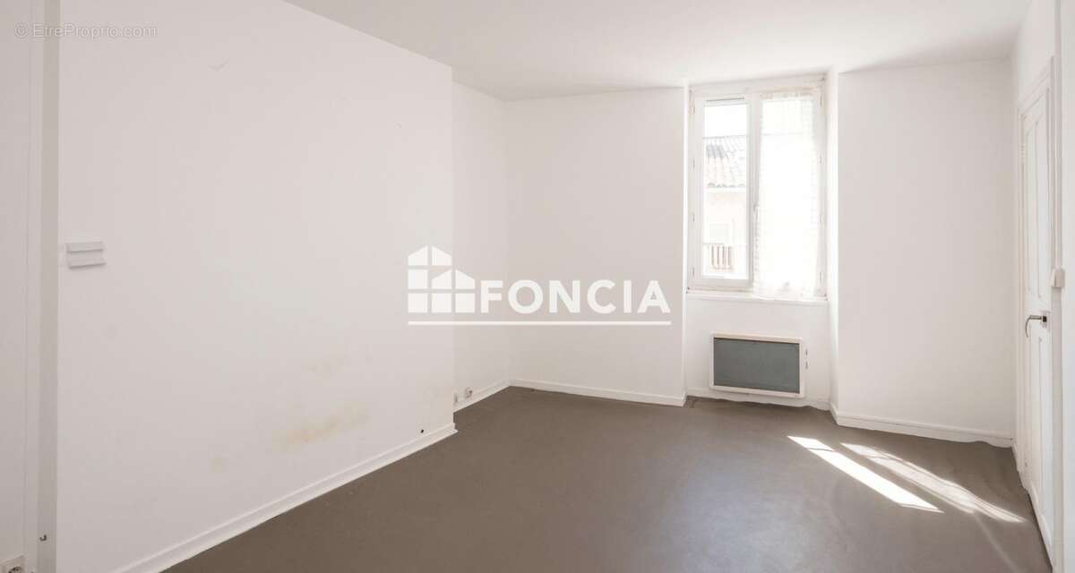 Valence hyper-centre – t2 52,53 m² – charme de l'ancien – ideal premier   achat ou investissement - photo 2