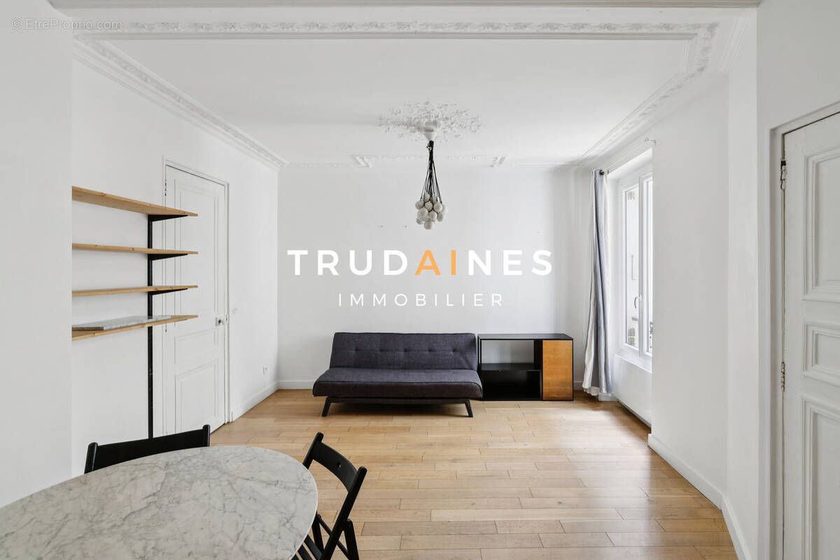 Appartement à PARIS-9E