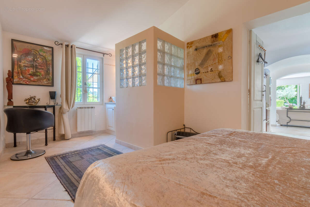 Maison à LA COLLE-SUR-LOUP