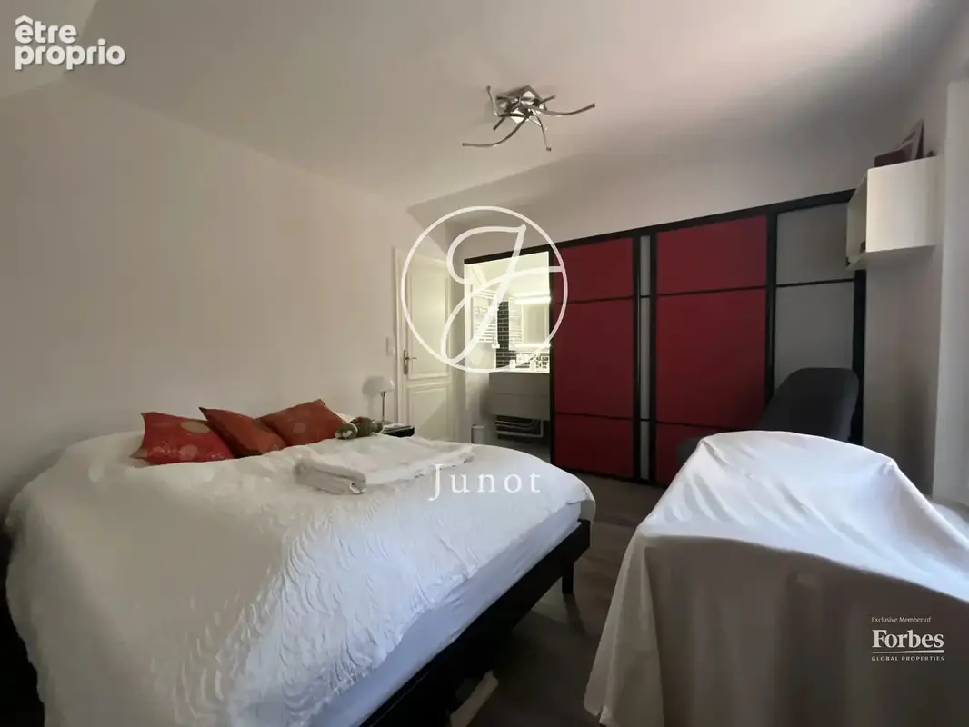 Marcq en Baroeul - CLEMENCEAU HIPPODROME - Maison individuelle - 8 pièces – 330,35m² - 6 chambres - Bureau - Jardin - Garage et  - photo 12