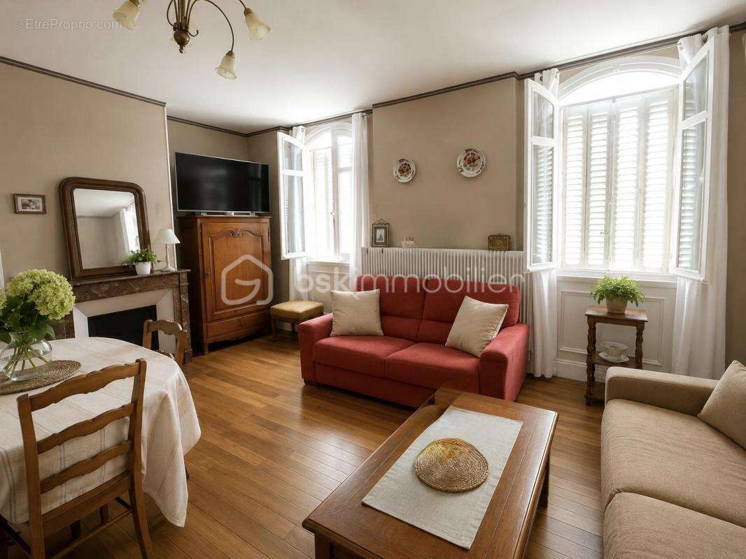 APPARTEMENT 81 m2 - Hyper centre Châlons en Champagne - photo 2