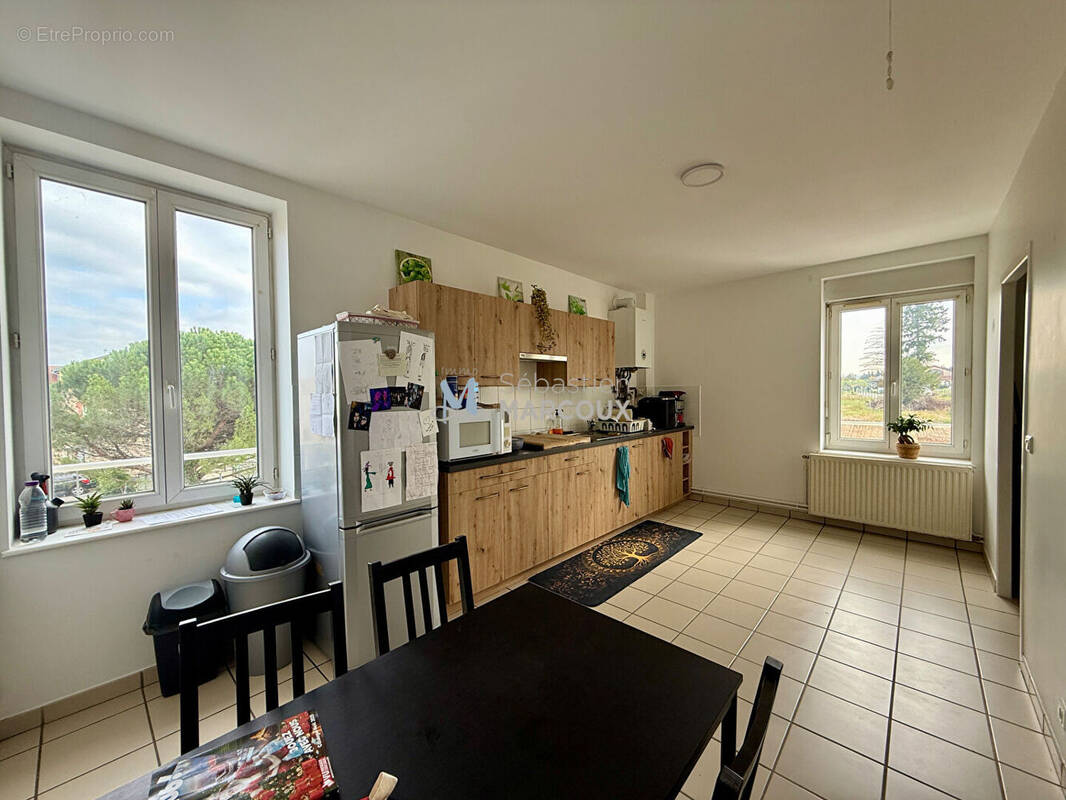 Appartement à SAVIGNEUX