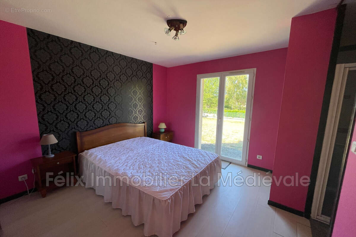 Maison 95 m² à Vitrac  - photo 8