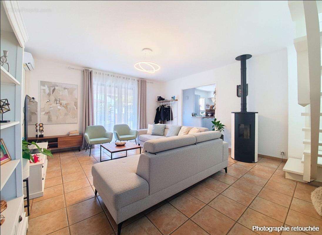 Maison à VILLENEUVE-DE-LA-RAHO