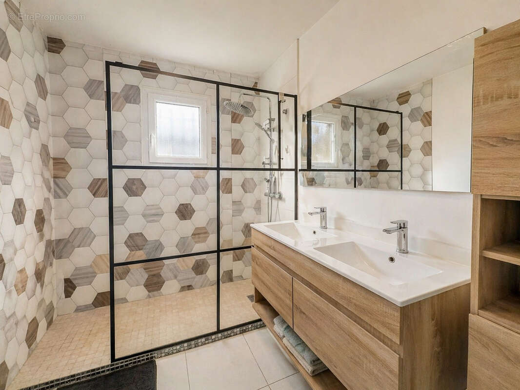 Maison à CHATILLON-LA-PALUD