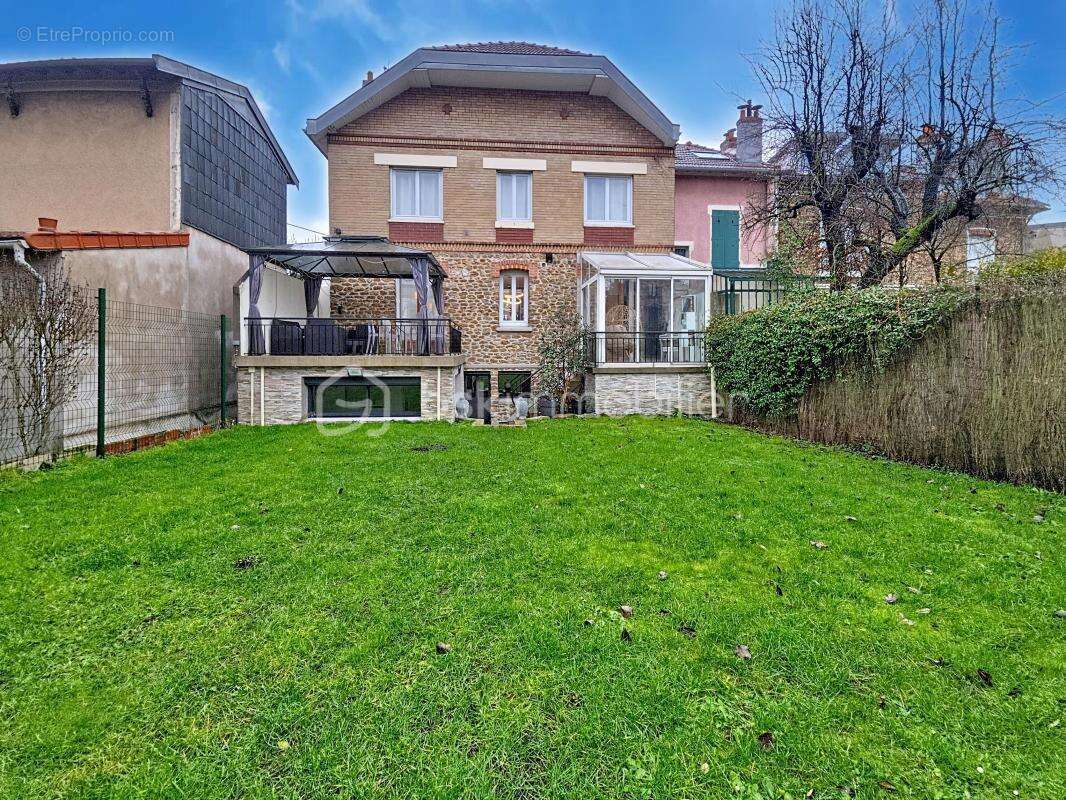 Maison à ROSNY-SOUS-BOIS