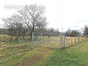 Terrain à SAINT-GERMAIN-DES-FOSSES