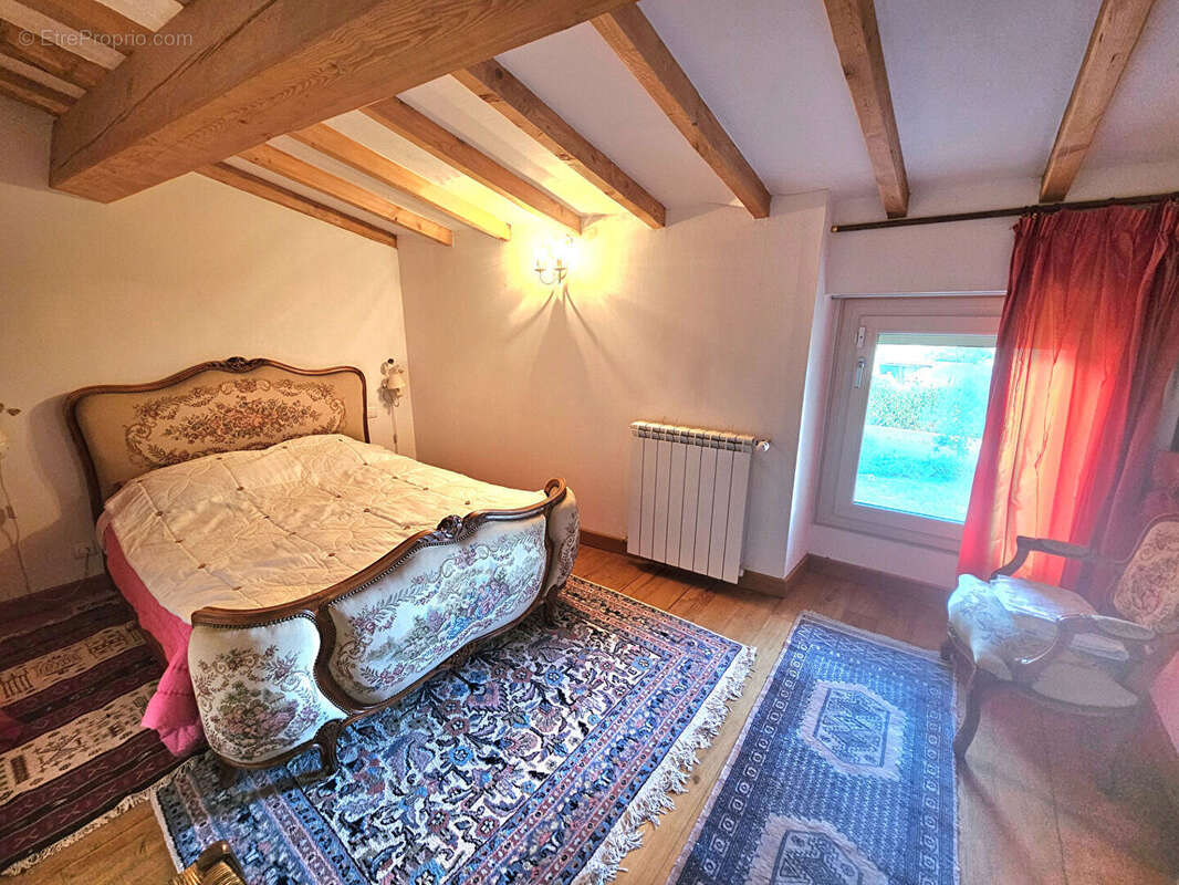 Maison à VILLEMOUSTAUSSOU