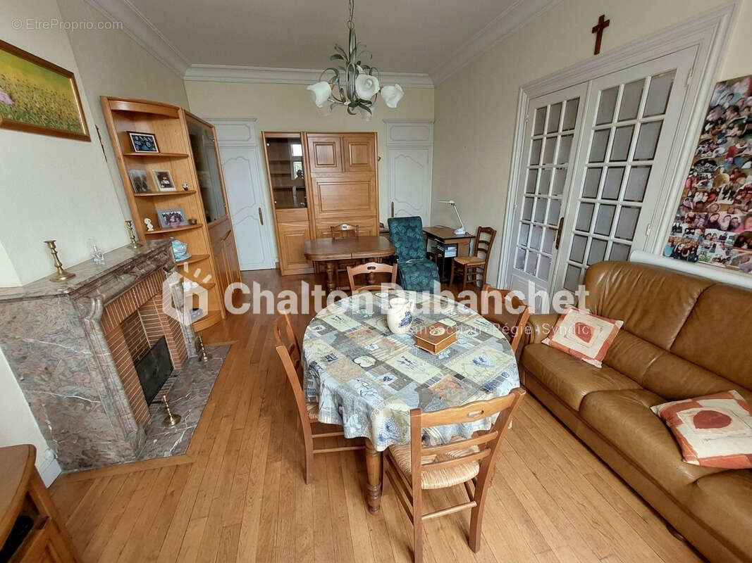 Maison 179 m² à Feurs  - photo 3