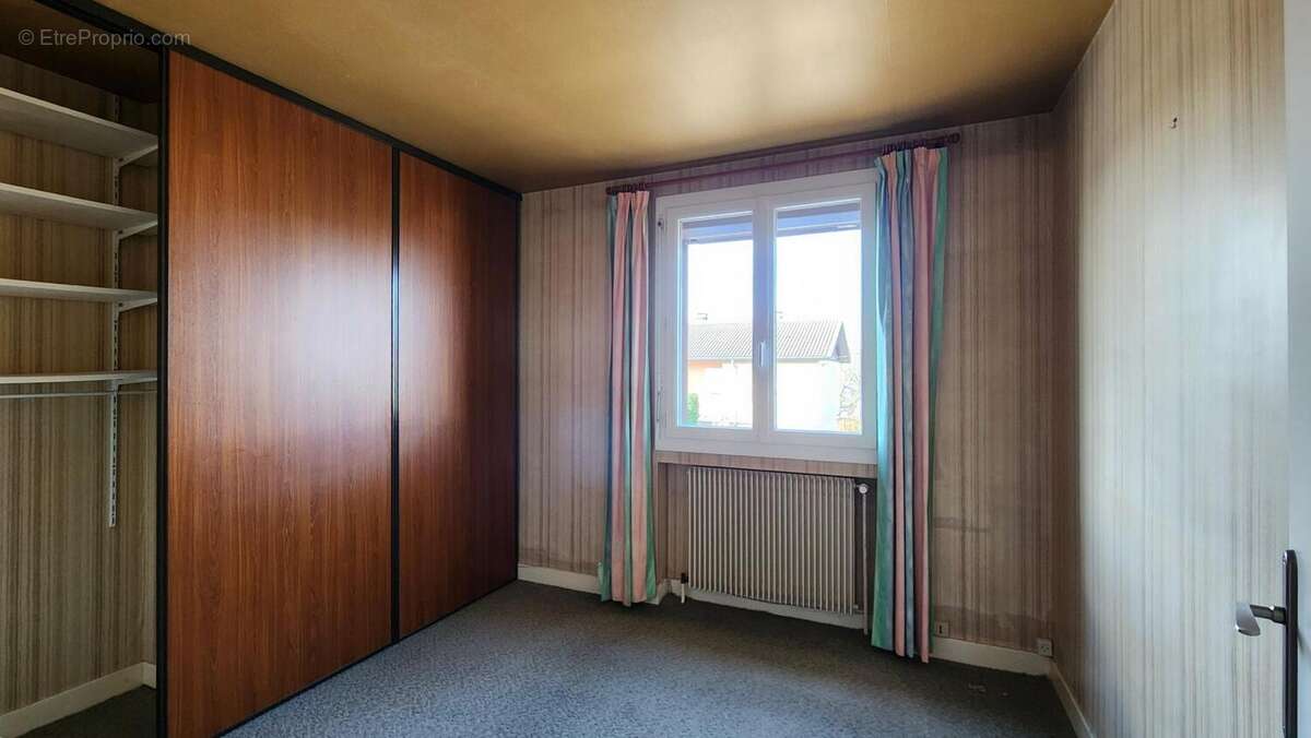 Photo 6 - Maison à GENELARD