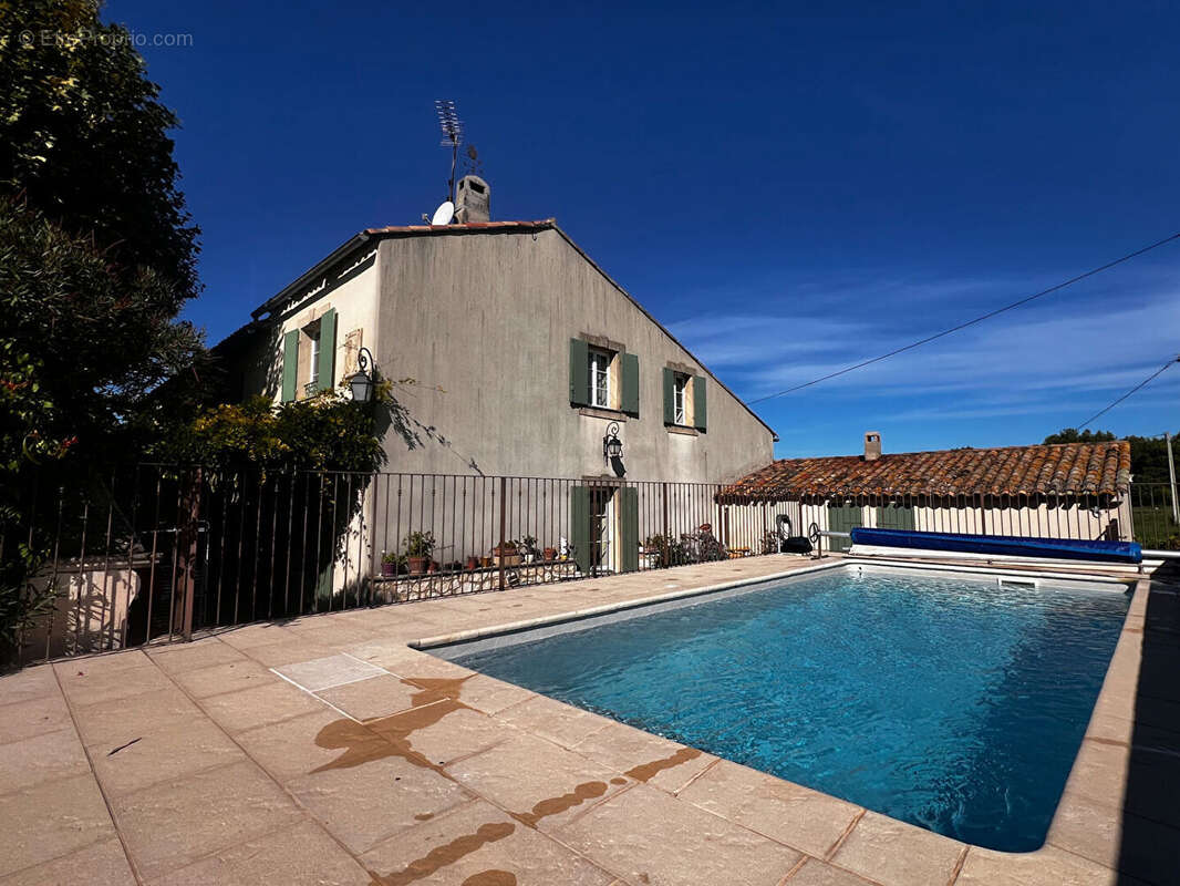 Maison à SAINT-CHAMAS