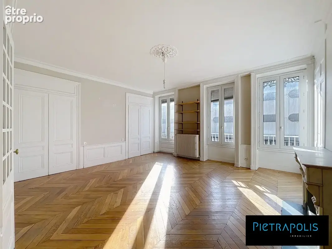 Appartement 112 m² à Lyon-2e  - photo 2