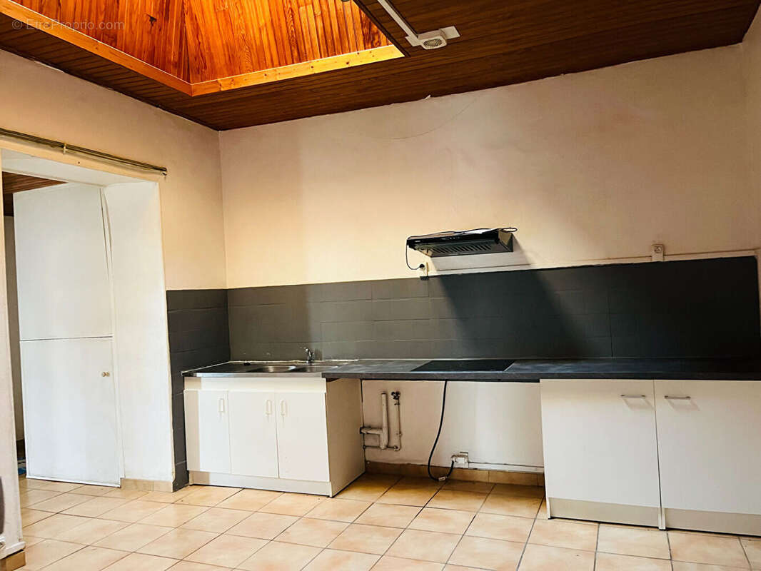 Maison à CHEMILLY-SUR-YONNE