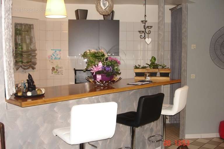 APPARTEMENT RDC - Maison à PRESLES
