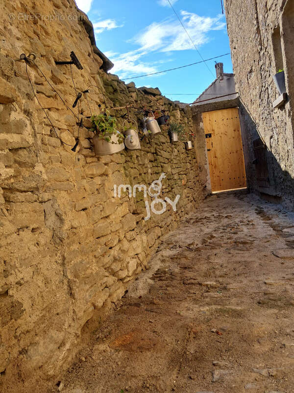 Maison à LAURE-MINERVOIS