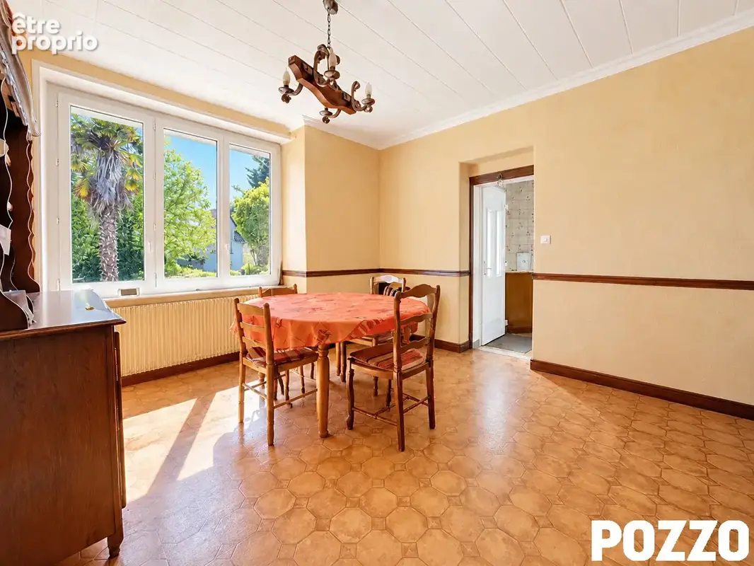 A VENDRE - YQUELON (50400) - Maison de 7 pièces - calme, proche des commodités. - photo 3