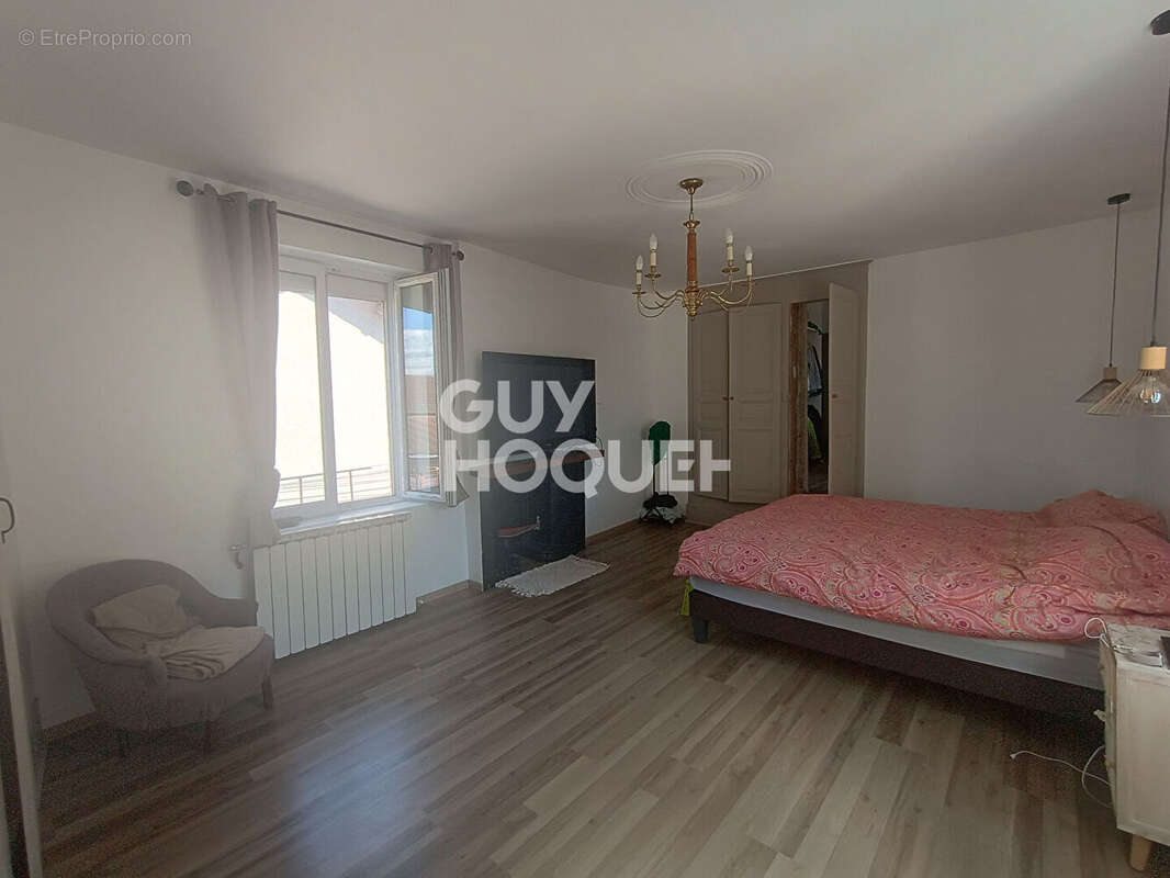 Maison à BOURGOIN-JALLIEU