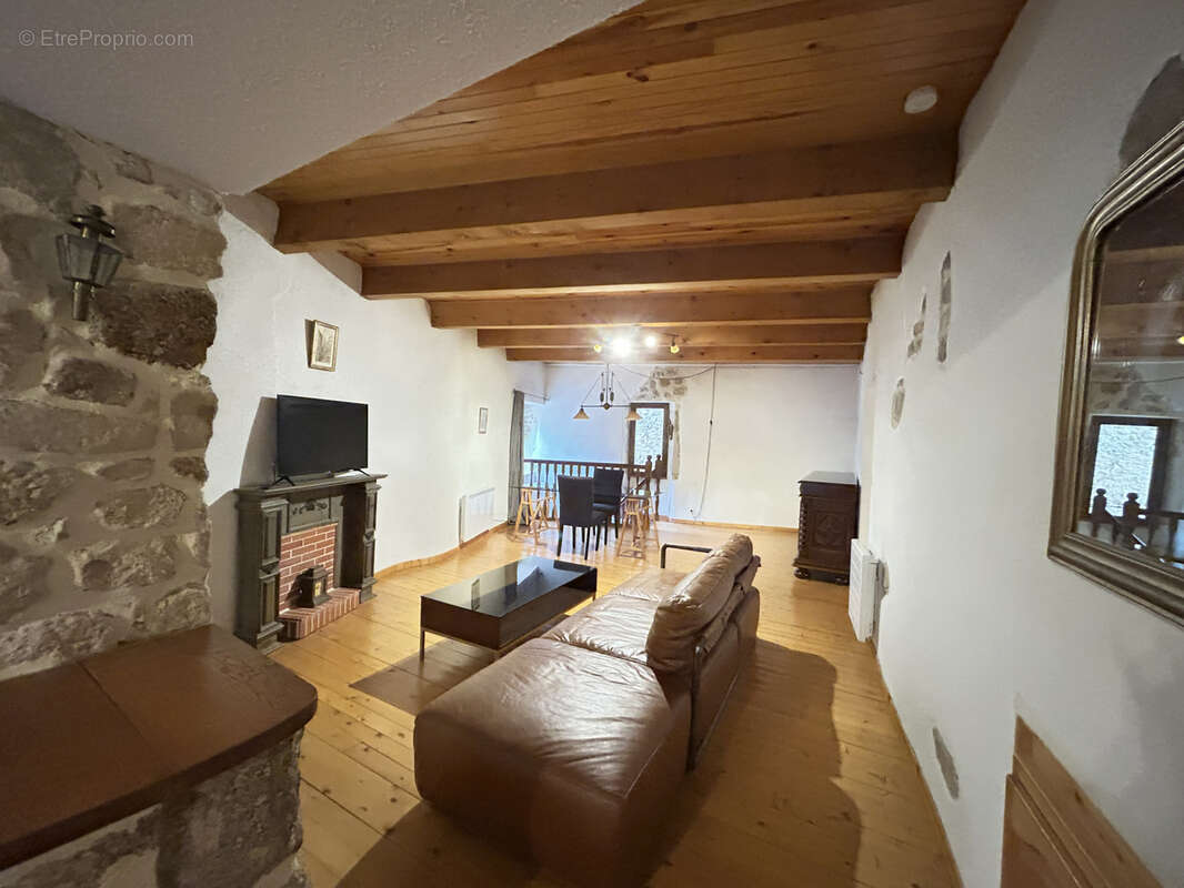 Maison à CORNEILHAN