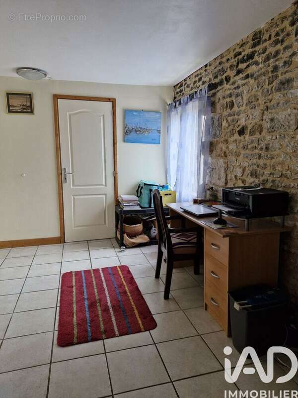 Maison 330 m² à Beaulieu-Sur-Sonnette  - photo 5