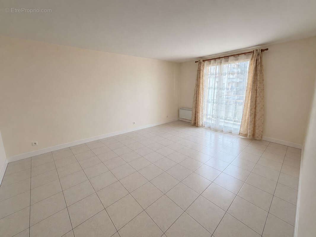 Appartement 63 m² à Bagnolet  - photo 3
