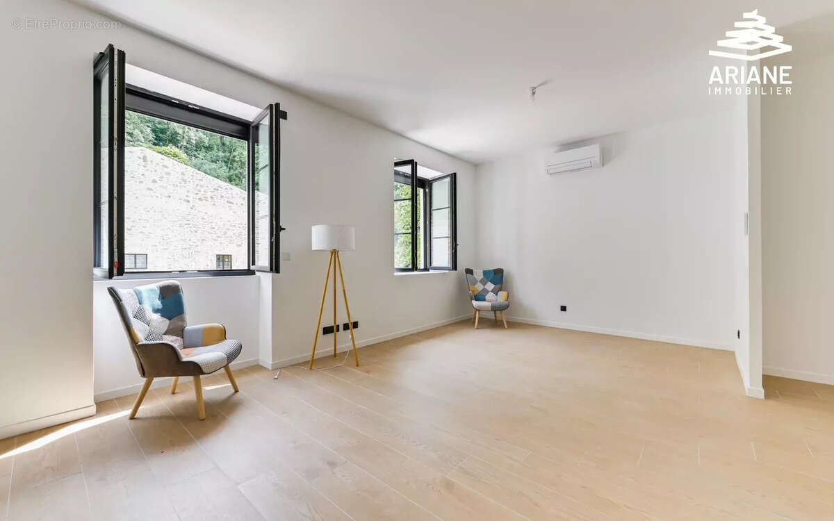 Appartement à VOURLES