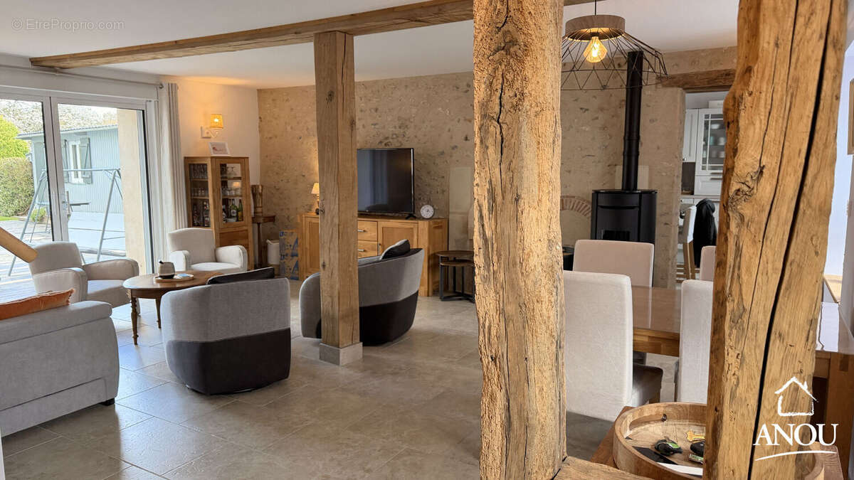 Maison à SAINT-DENIS-LES-PONTS