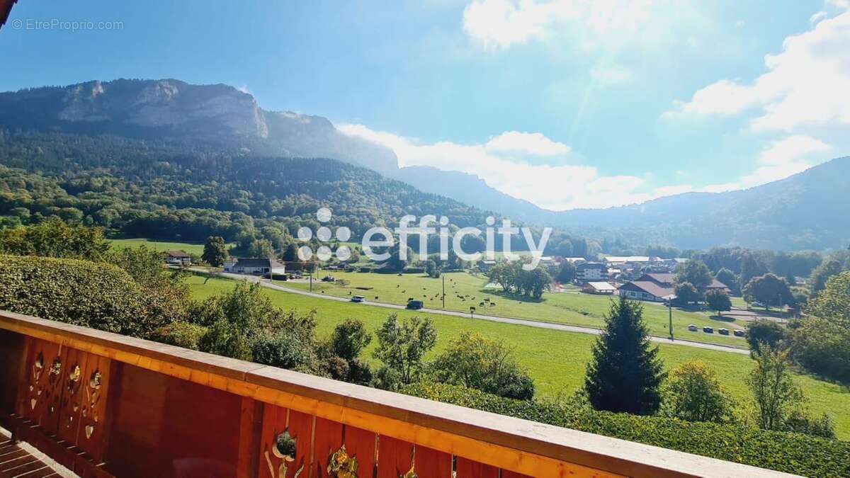 Maison à THOLLON-LES-MEMISES