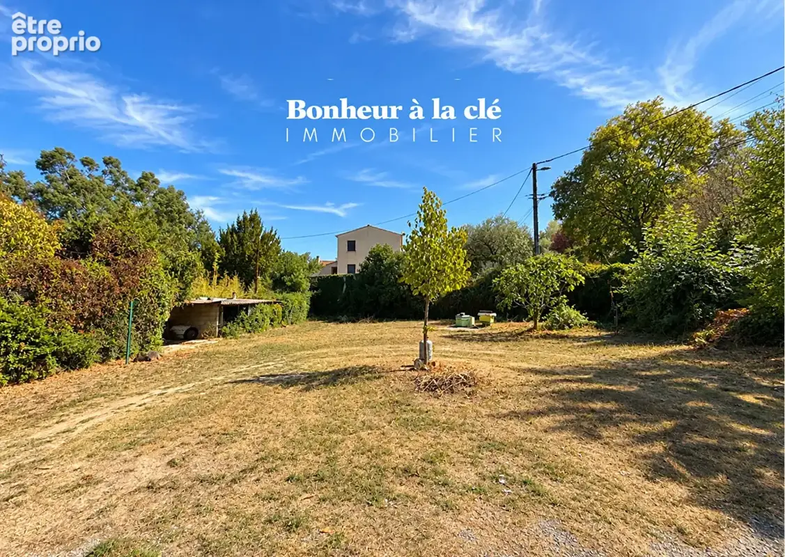Photo Terrain à Moussac au prix de 80 000€