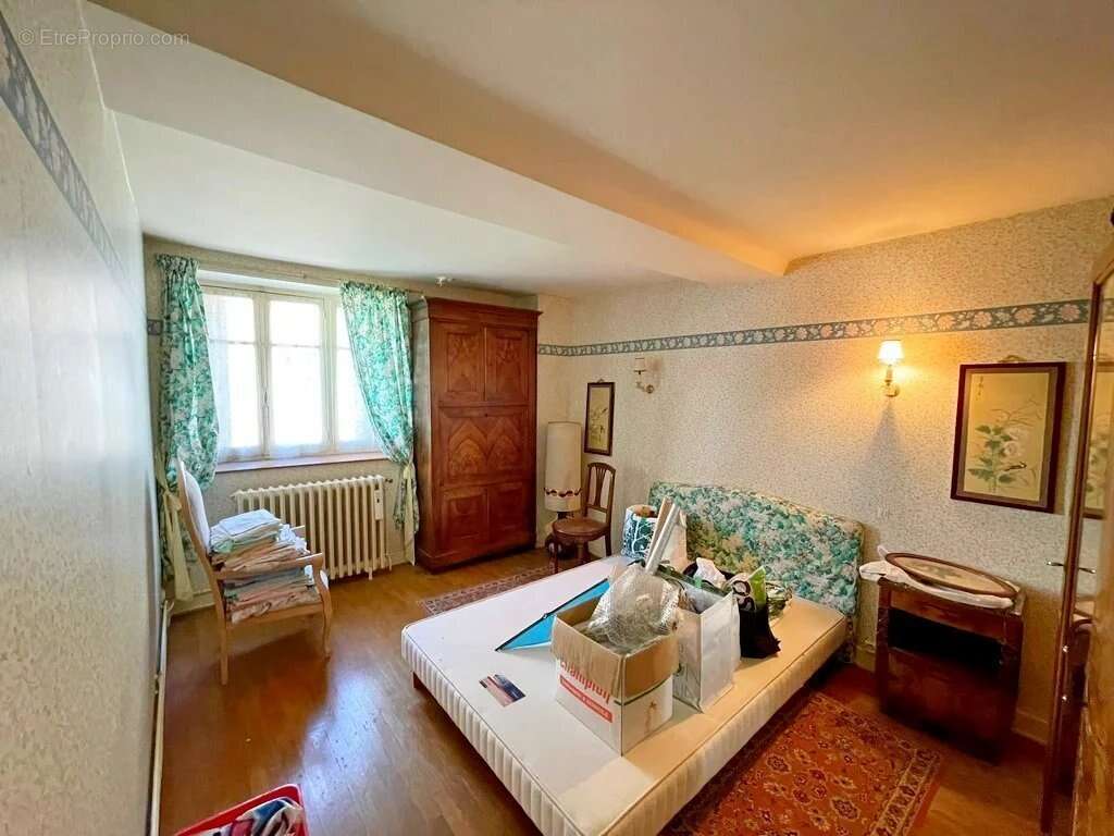 Maison à SAINT-BRISSON