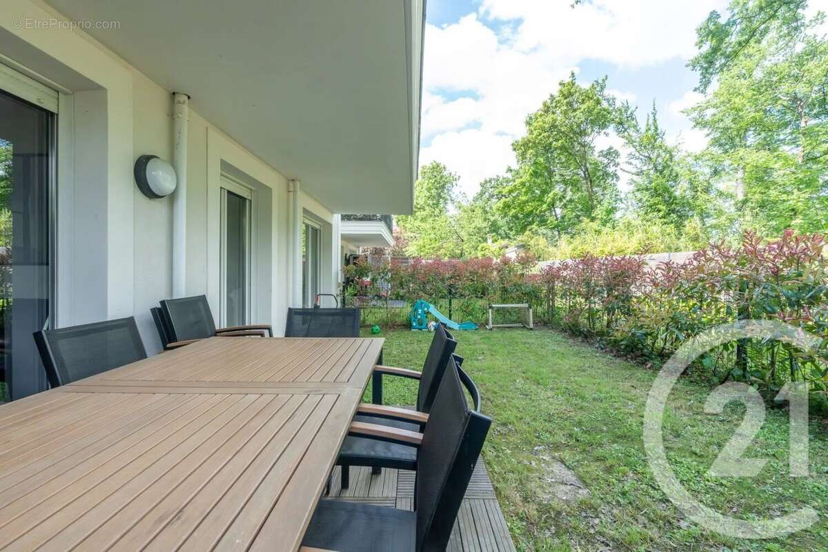 Appartement à LE PLESSIS-TREVISE
