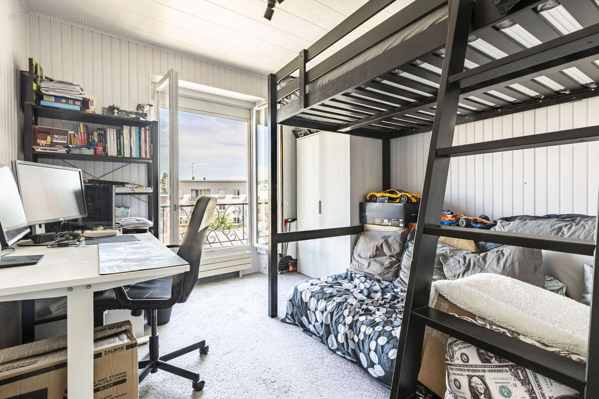 Appartement 3 chambres Hyper Centre Saint Germain - photo 8