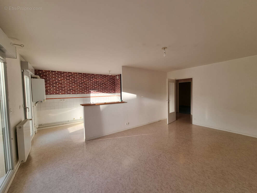 Appartement à NOYAL-CHATILLON-SUR-SEICHE