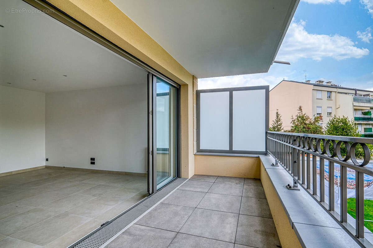 Appartement à BRY-SUR-MARNE