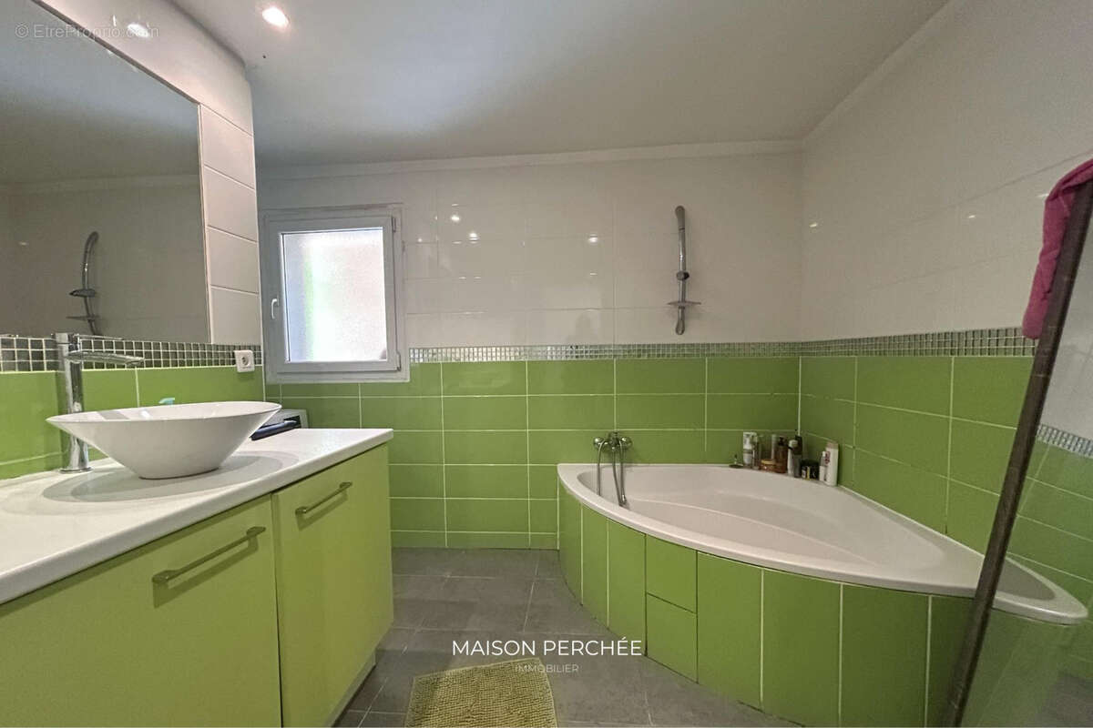 Trans en Provence maison de 167 m2 avec deux T4 indépendants - photo 9