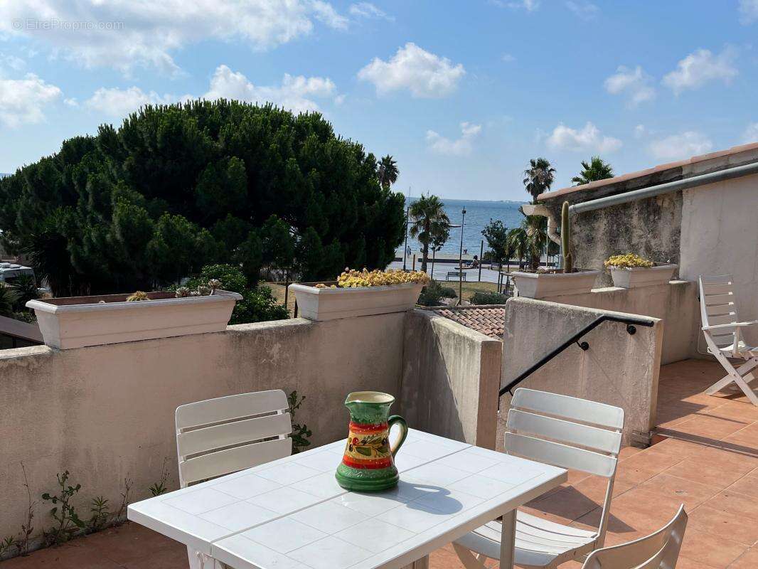 Appartement à MEZE