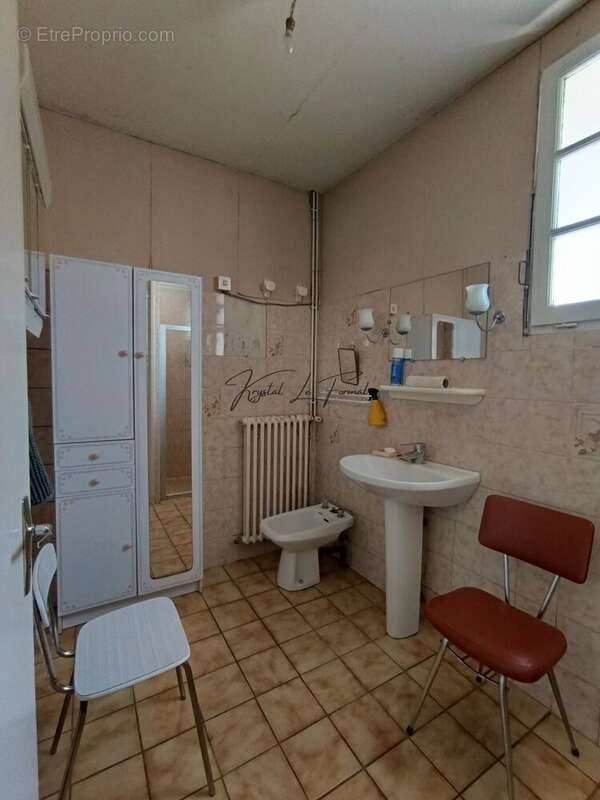 Maison 87 m² à Foussais-Payre  - photo 9