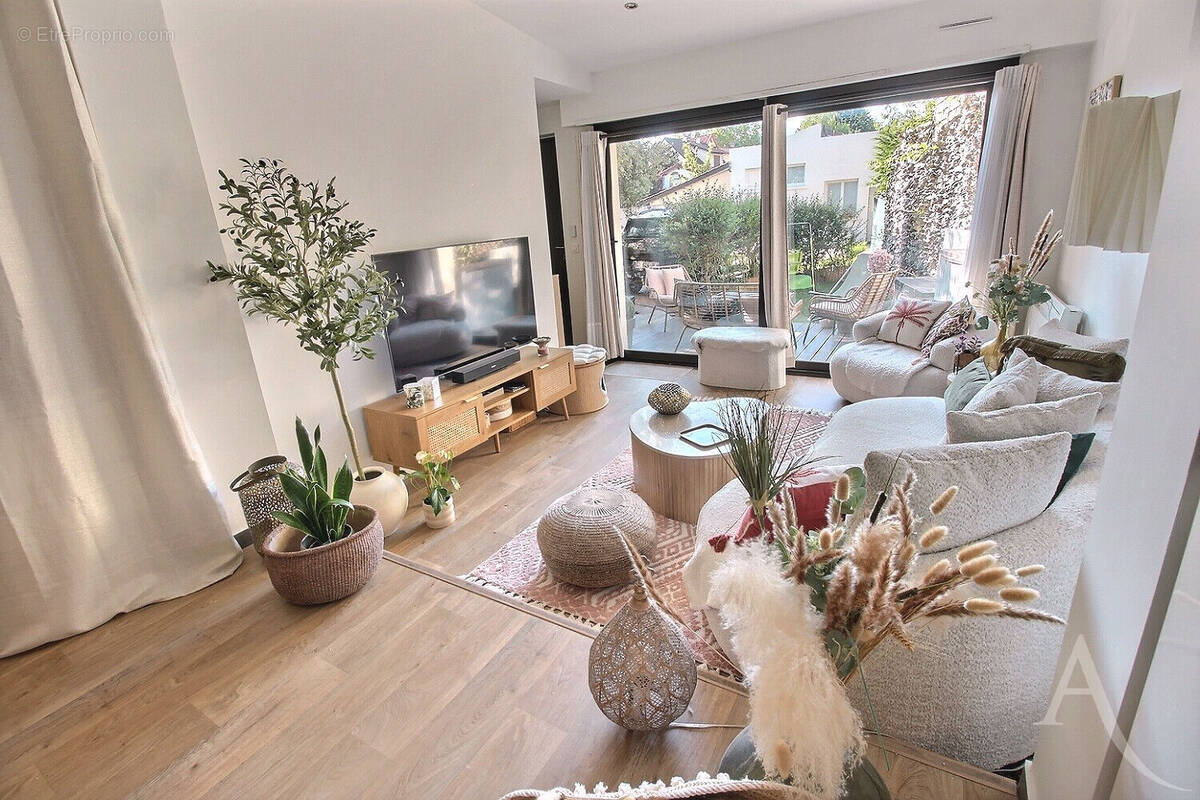 Appartement à THIAIS