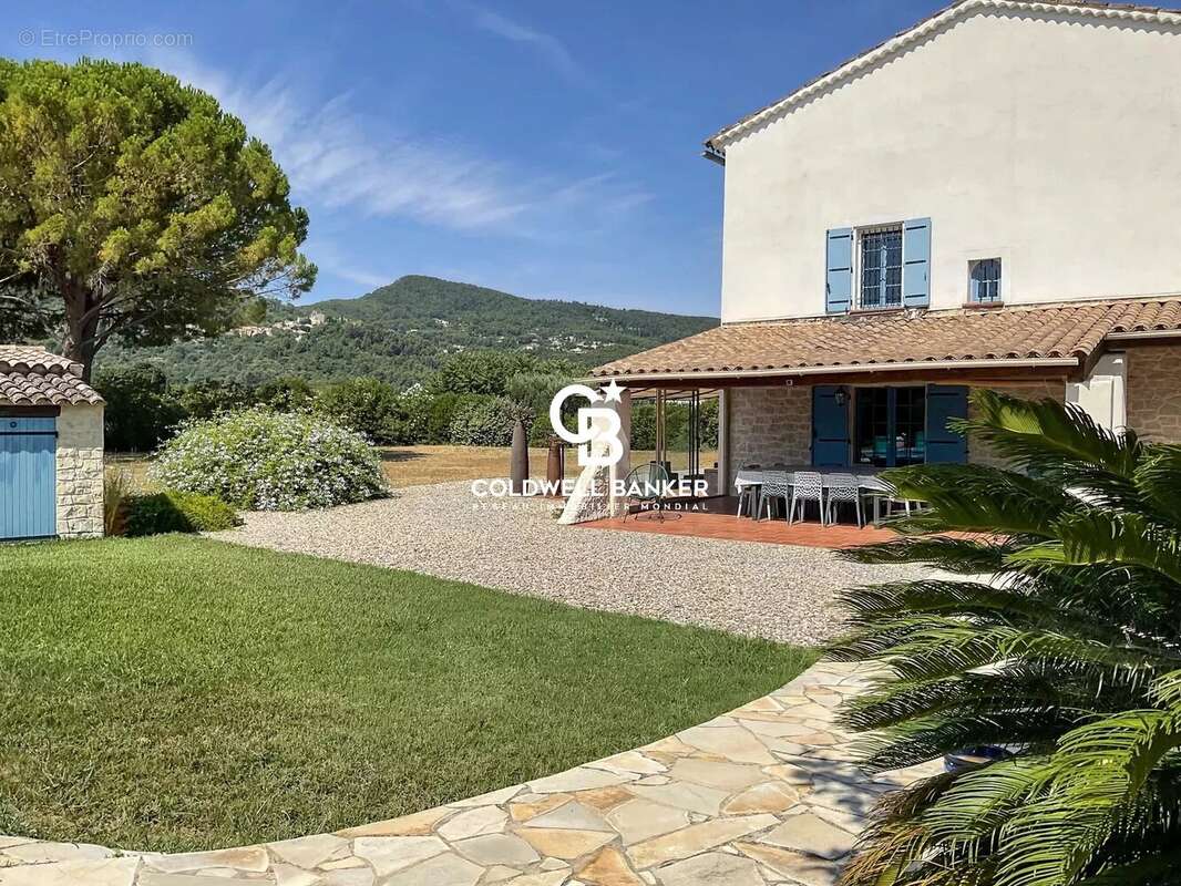 Maison à SOLLIES-PONT