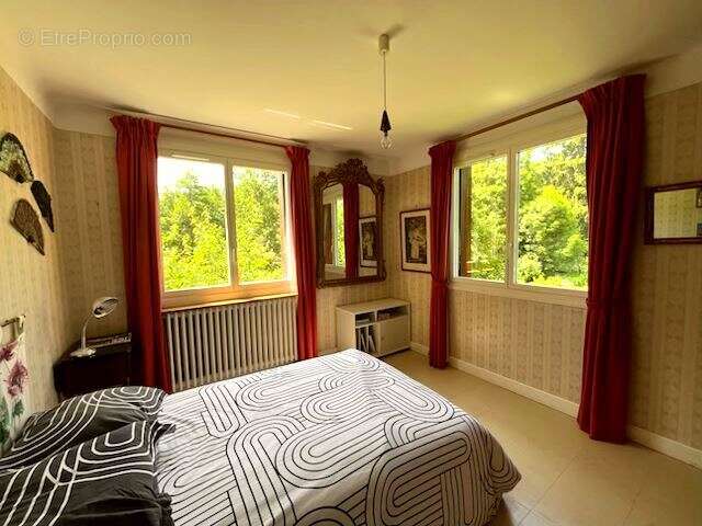 Maison à LE MALZIEU-VILLE