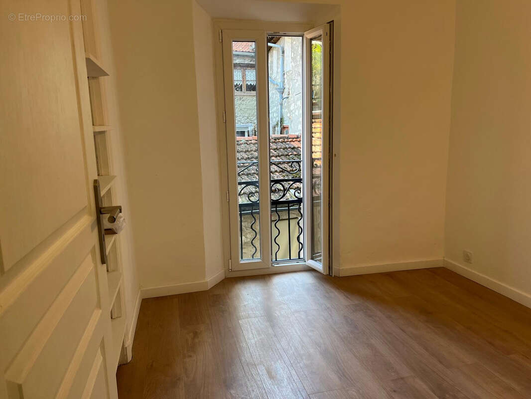 Appartement à VENCE