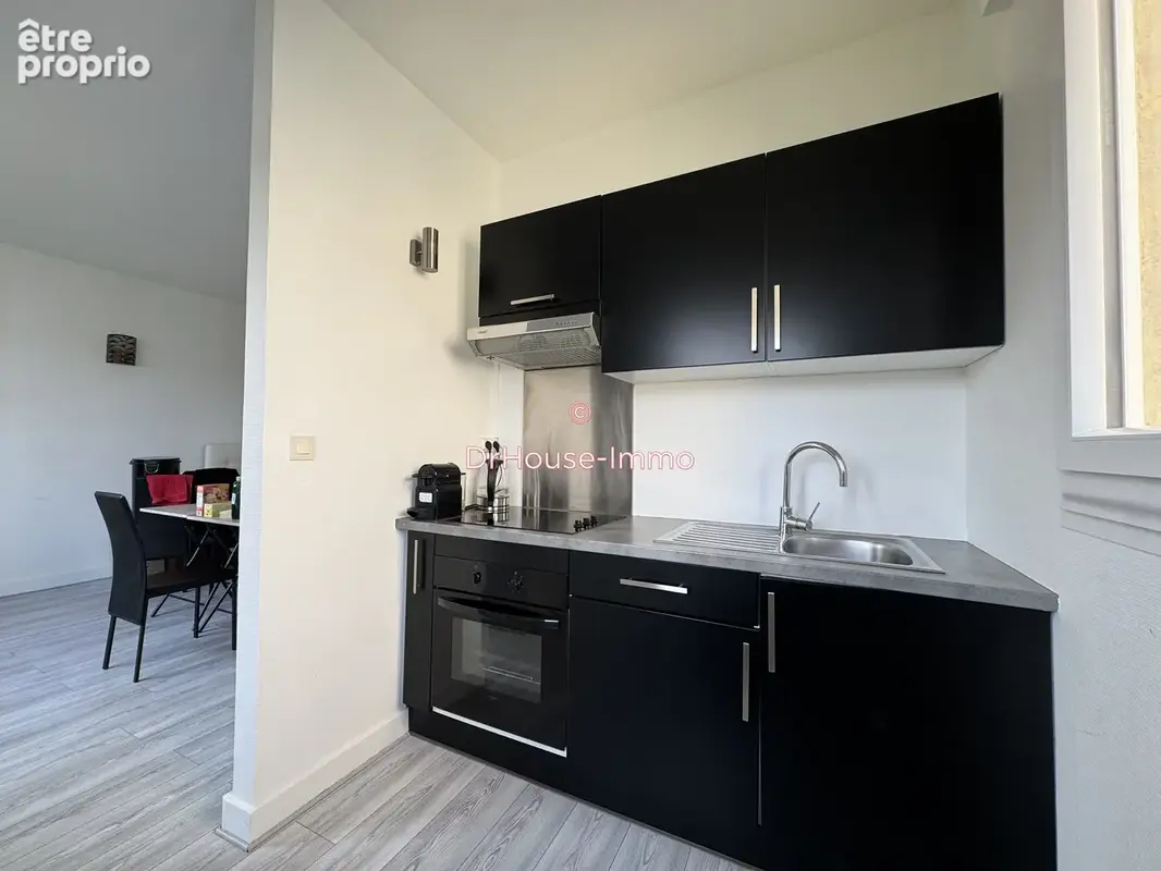 Commerce 192 m² à Compiegne  - photo 9