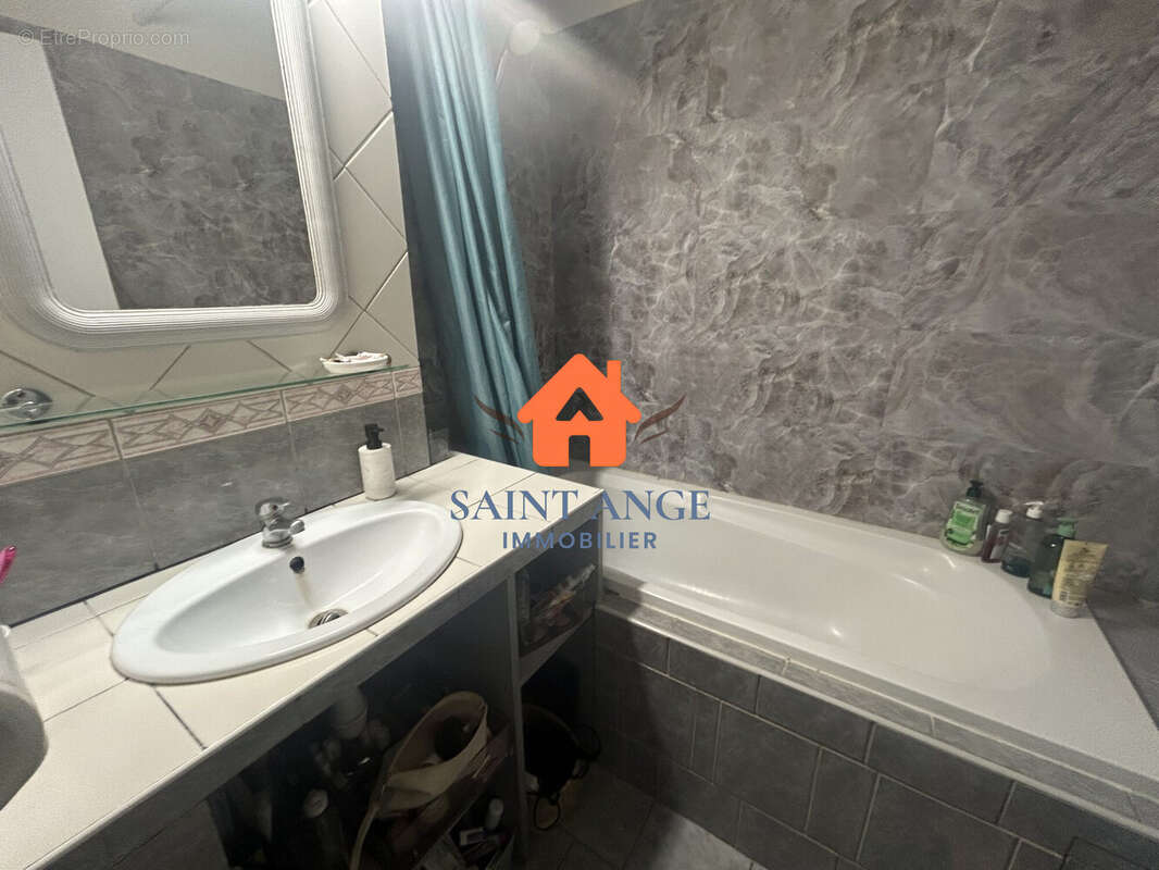 Appartement à HYERES