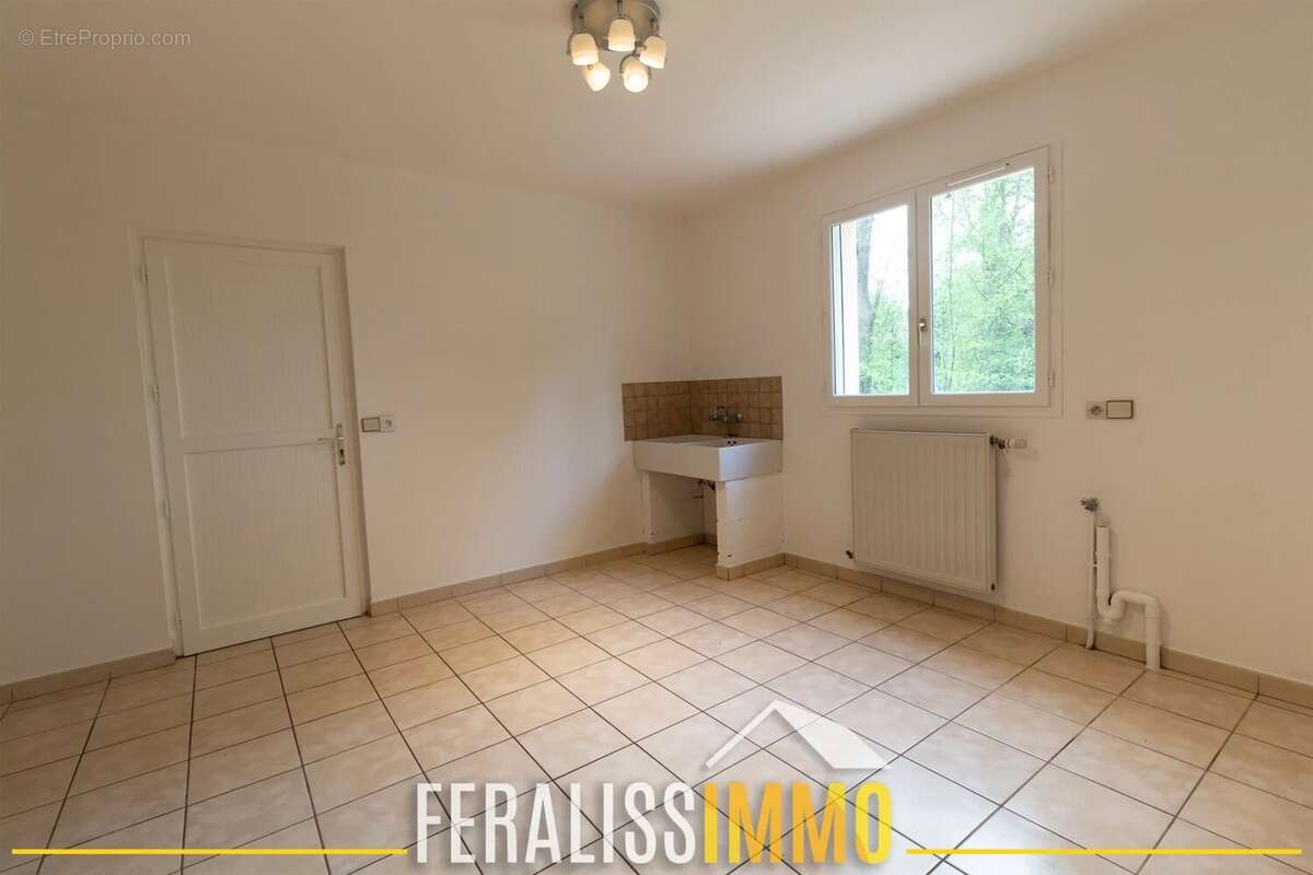 Maison à VAUX-SUR-SEINE