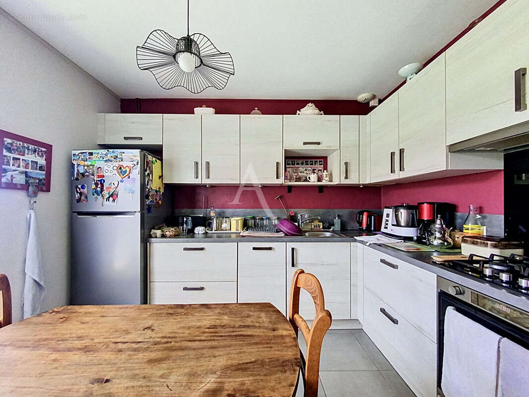 Maison à MONTREUIL-JUIGNE