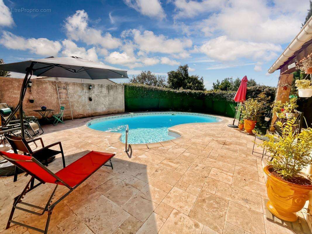 Uzès: Maison 5 ch avec piscine - photo 20